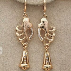 New 18kgf cz earrings